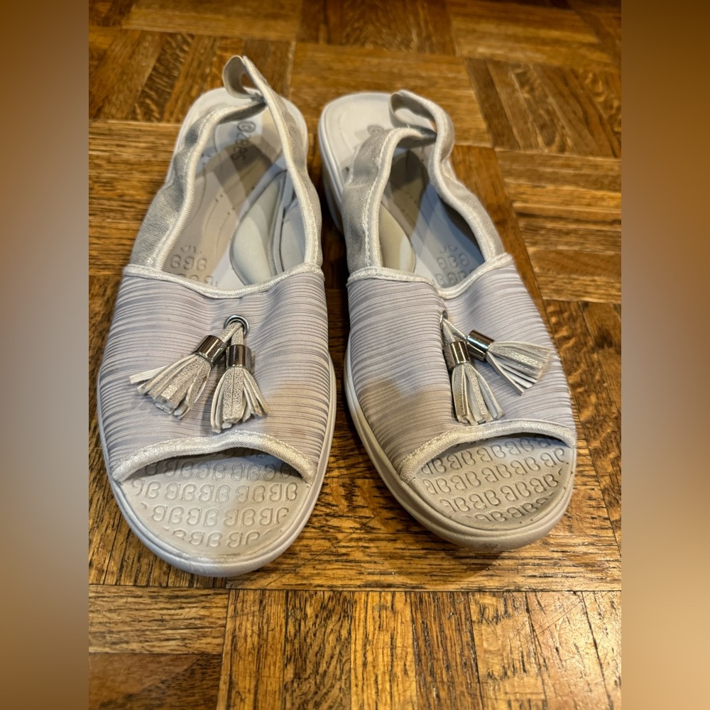 Cute silver/gray slip-on sandals from Bzees, size 9.5